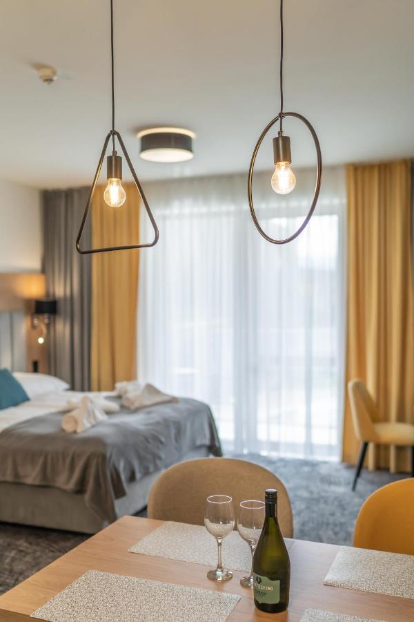 Lux Apartman V Hoteli Akvamarin Bešeňová Kültér fotó