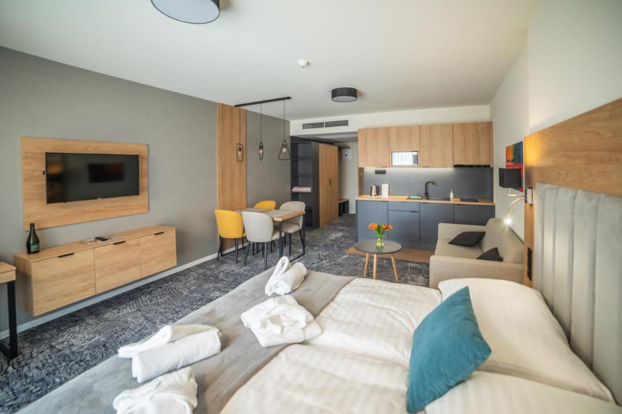 Lux Apartman V Hoteli Akvamarin Bešeňová Kültér fotó